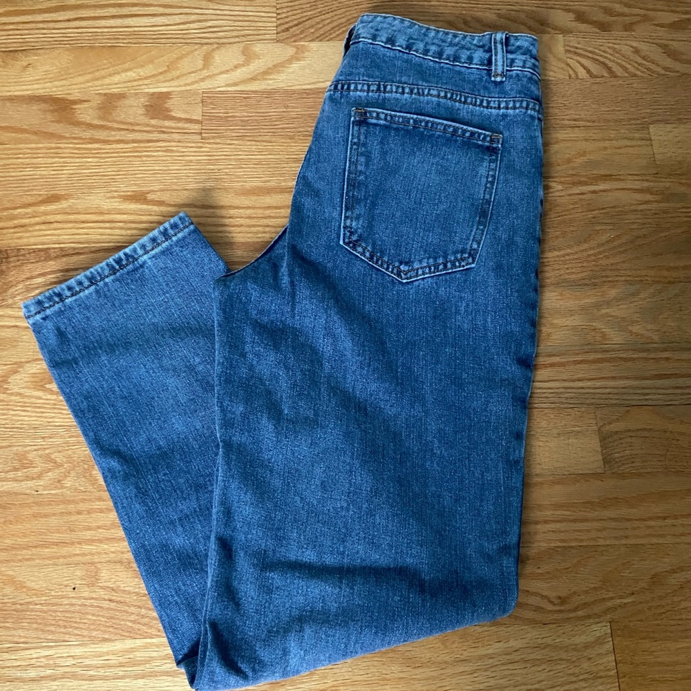 SHEIN jeans. New in bag. Never worn. Zip front. High waisted “mom” Jean.
